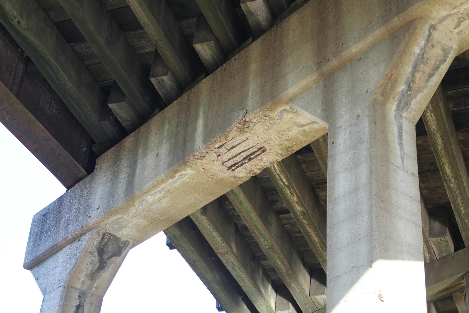 Spalling on north pier